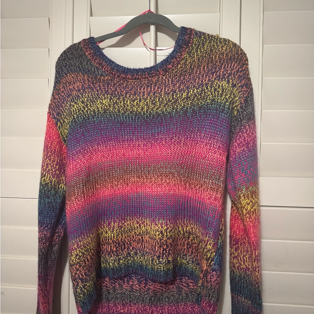 no comment sweater- large never worn no flows